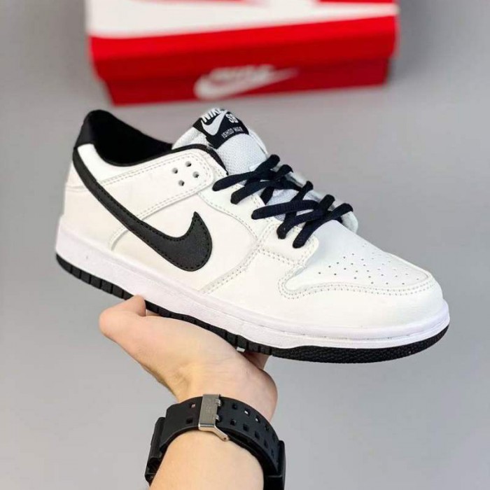 SB Dunk Low Running Shoes White Black 1868499