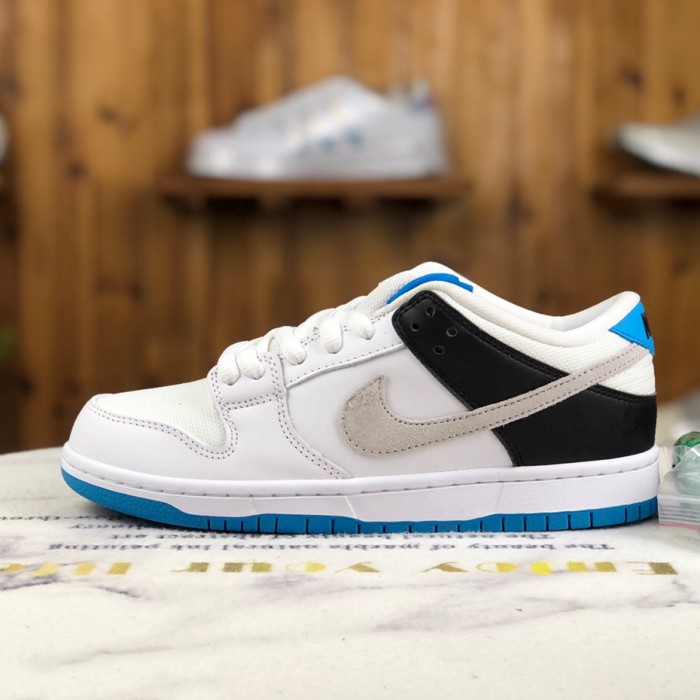 SB Dunk Low Running Shoes-White/Black-938409