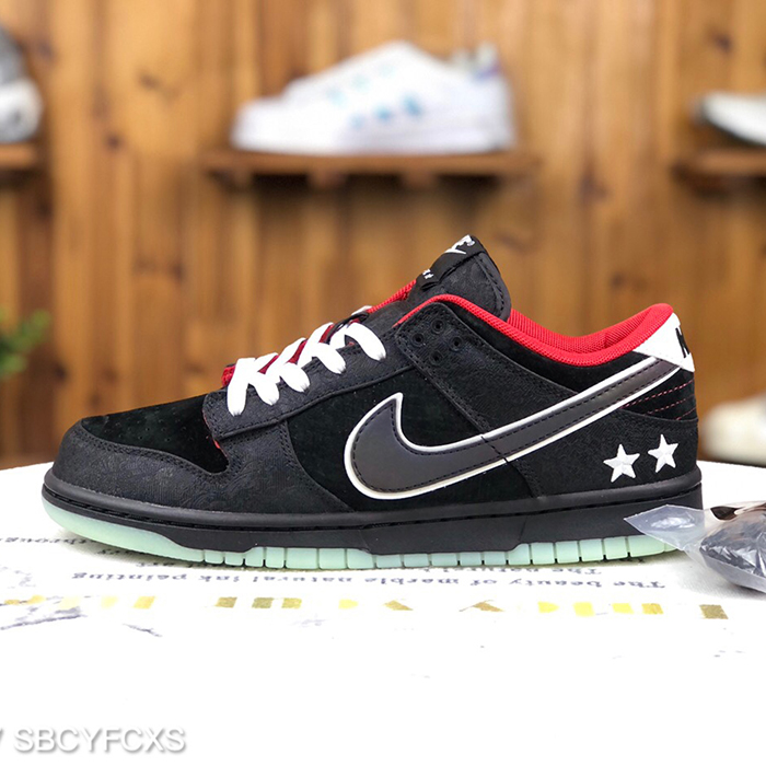 SB Dunk Low Running Shoes-Black/White-8247531