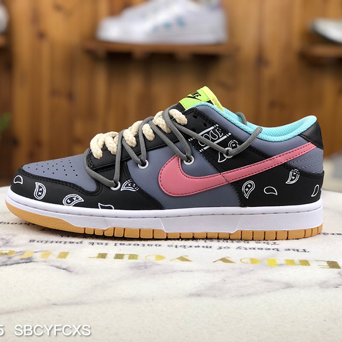 SB DUNK LOW Running Shoes-Black/Gray-5337422