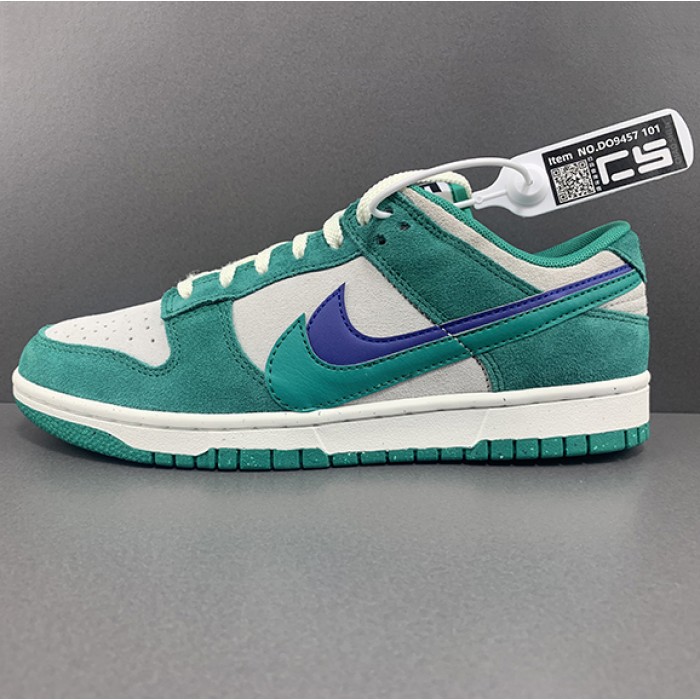 SB Dunk Low SE Running Shoes-Green/White-4565509