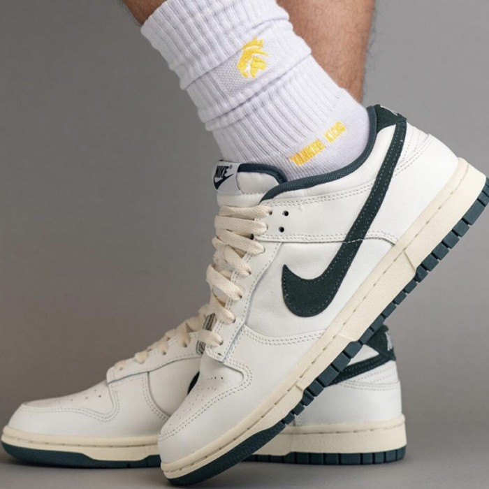 SB Dunk Low“Athletic Department”Running Shoes-White/Green-2012940