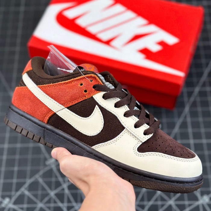 SB Dunk Low Running Shoes-Brown/White-1834678