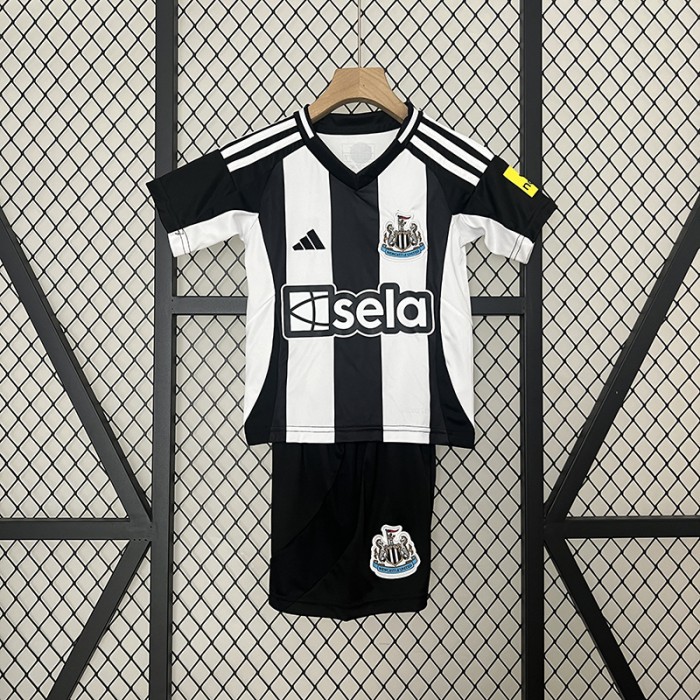 24/25 Kids Newcastle United Home White Black Kids Jersey Kit short sleeve (Shirt + Short)-9274810